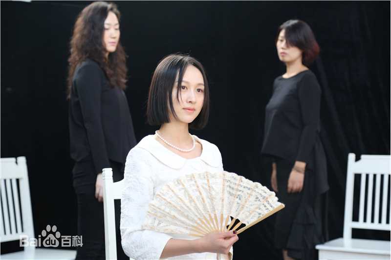 高清练练在《我的妹妹，安娜》中的图集