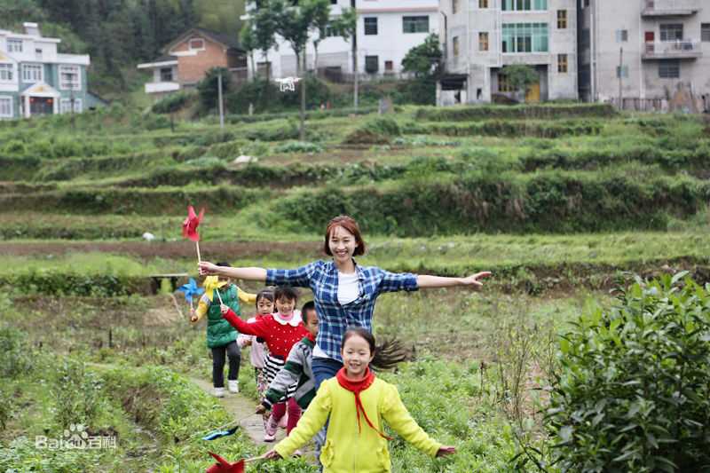 练练赴湘西支教前后照片