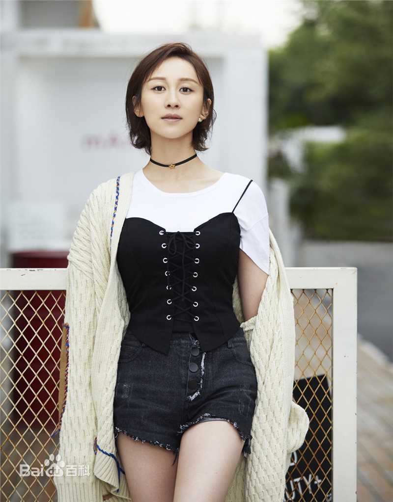 练练时尚街拍前后照片