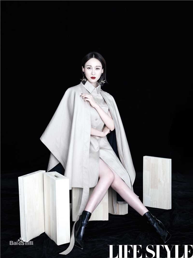 练练最新《精品购物指南》杂志图集