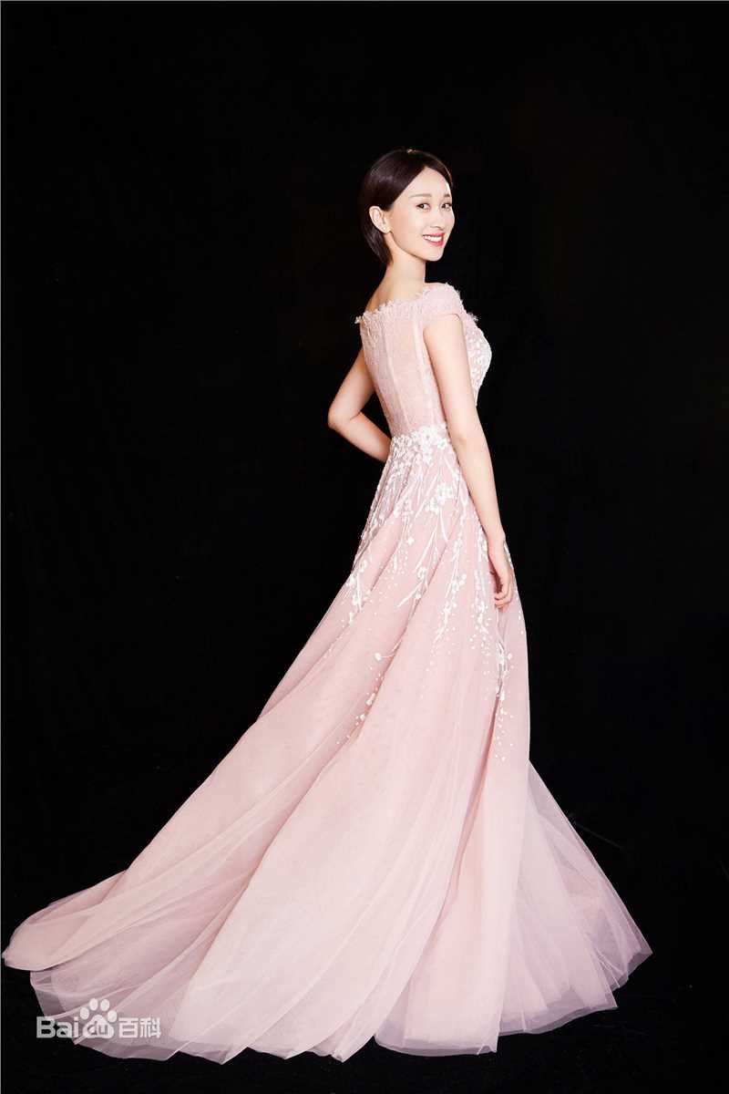 练练芭莎明星慈善夜素颜照相册