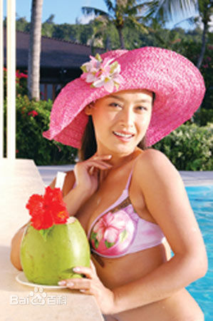 詹小楠生活照性感图片图集