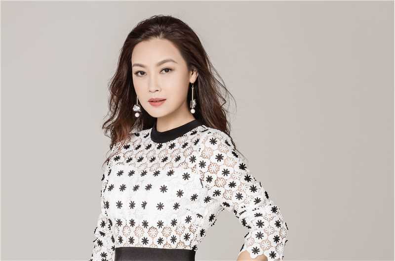 最新詹小楠性感图片