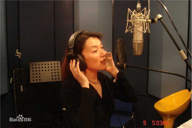 最新阎青妤在《遥远的道路》莉莉娅中的壁纸