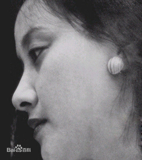 邓婕出水芙蓉前后照片