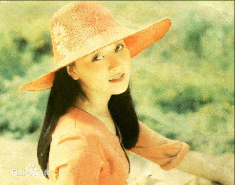 邓婕出水芙蓉前后照片