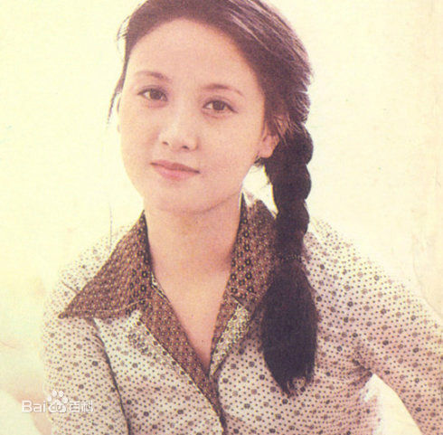 邓婕出水芙蓉前后照片