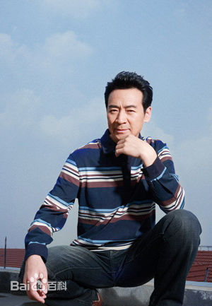 寇振海带妻儿看秀壁纸壁纸