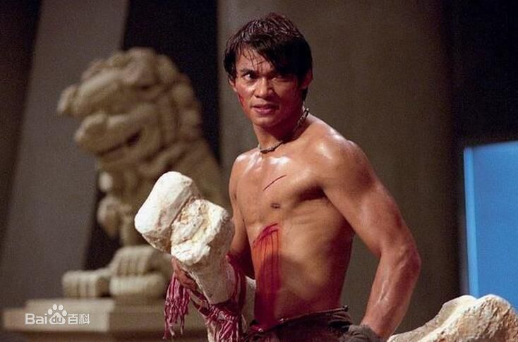 托尼·贾(Tony Jaa)生活照