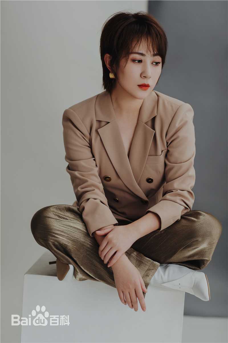 马丽(Mary)番茄拍摄前后照片