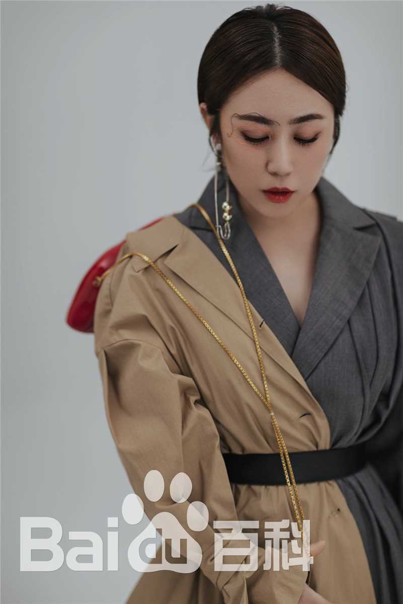 马丽(Mary)番茄拍摄前后照片