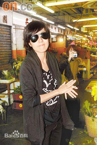 唐诗咏(Natalie Tong)生活照图册