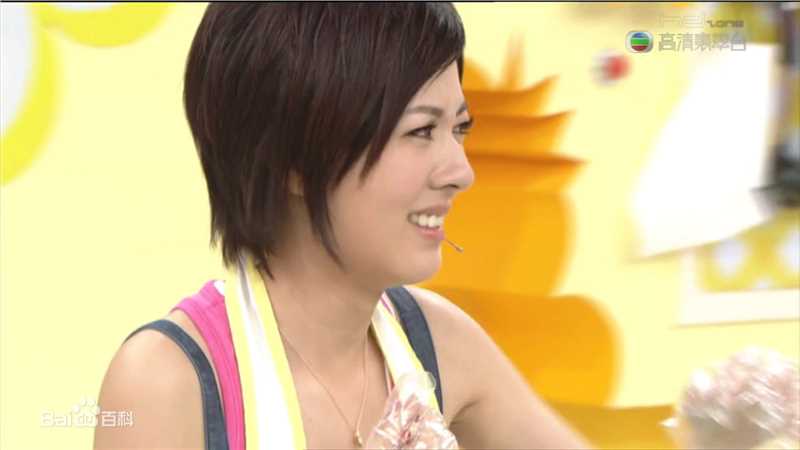 最新唐诗咏(Natalie Tong)在《美女厨房》中的图集