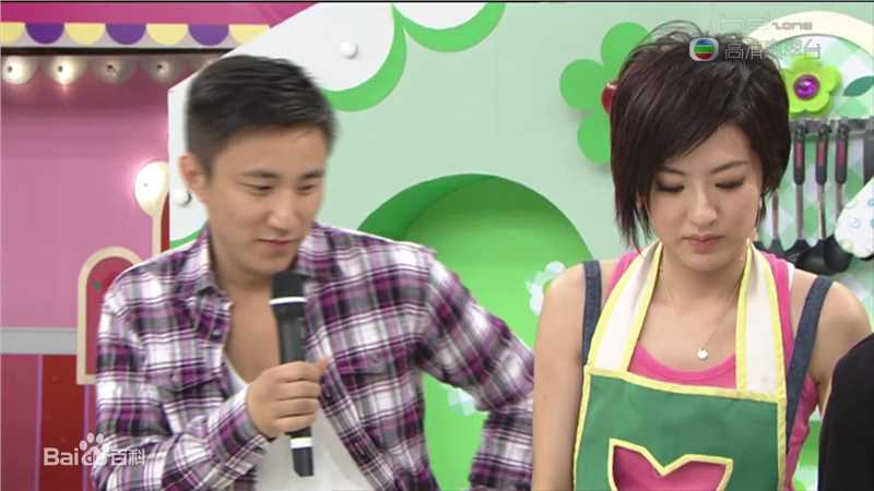 最新唐诗咏(Natalie Tong)在《美女厨房》中的图集