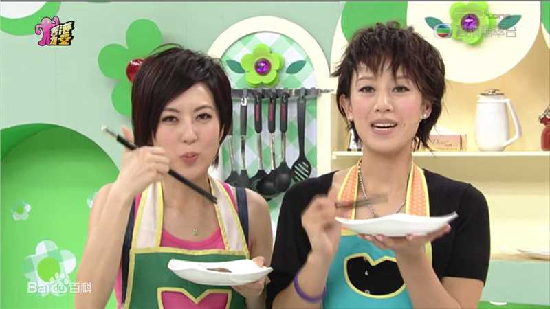 最新唐诗咏(Natalie Tong)在《美女厨房》中的图集