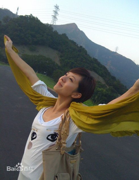 唐诗咏(Natalie Tong)生活照壁纸壁纸