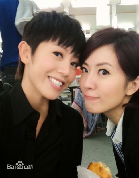 唐诗咏(Natalie Tong)生活照壁纸壁纸