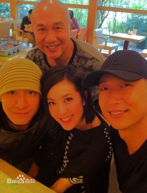 唐诗咏(Natalie Tong)生活照壁纸壁纸