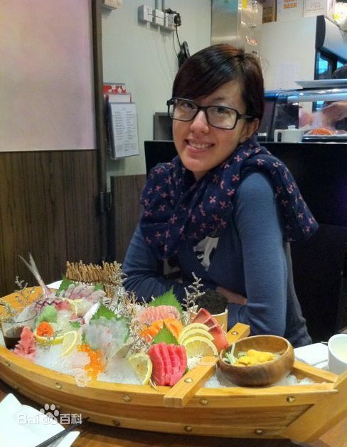 唐诗咏(Natalie Tong)生活照壁纸壁纸