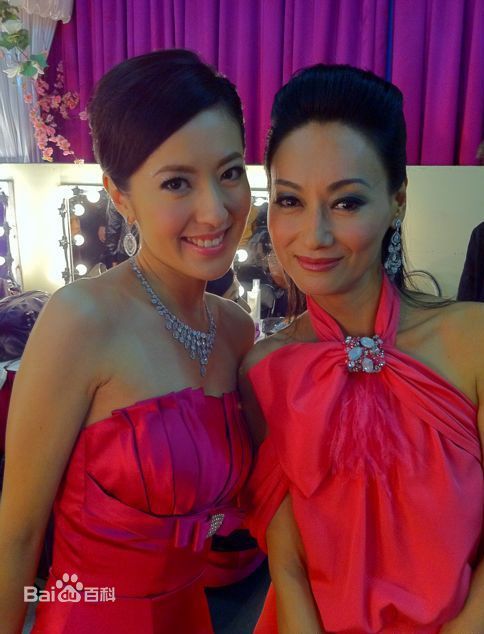 唐诗咏(Natalie Tong)艺人合照图片图集