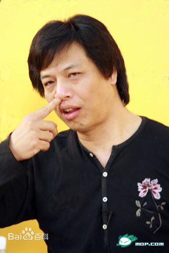 李健仁生活照生活照相册