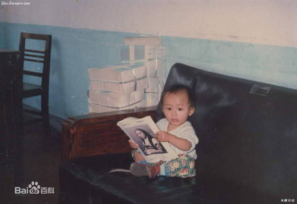 周笔畅(BiBi Zhou)童年多才多艺的生活照相册