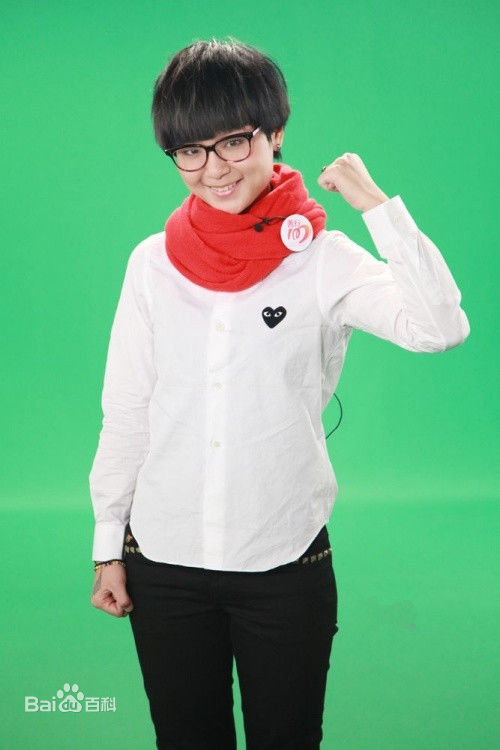 周笔畅(BiBi Zhou)的爱心正能量素颜照相册