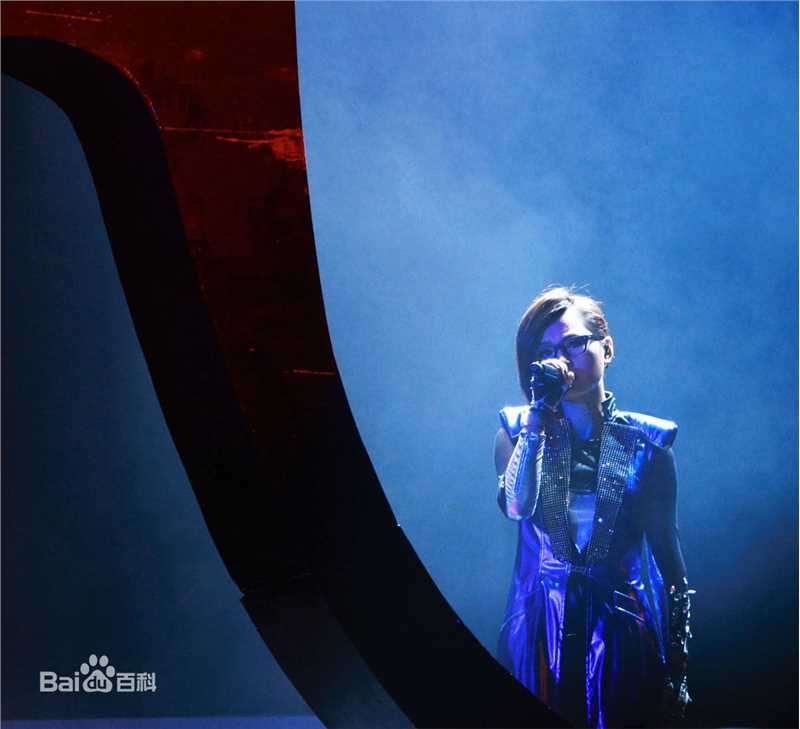 周笔畅(BiBi Zhou)“唱歌去旅行”巡回演唱会素颜照壁纸