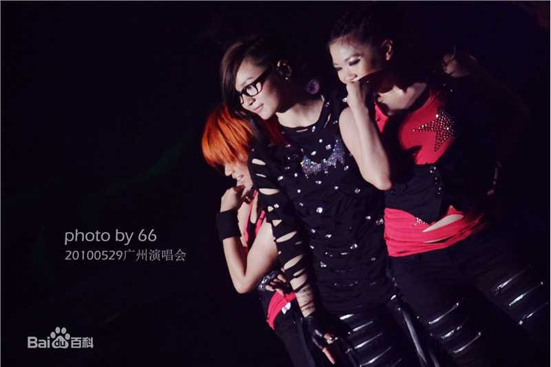 周笔畅(BiBi Zhou)“唱歌去旅行”巡回演唱会素颜照壁纸