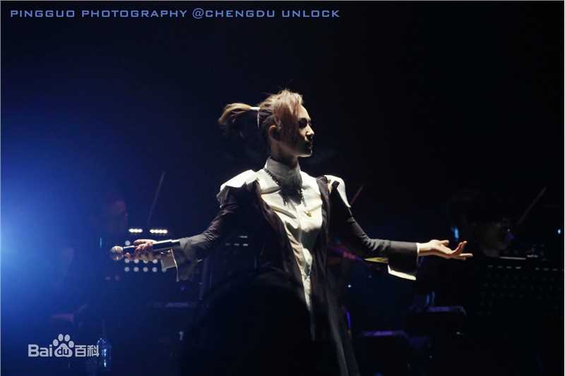 周笔畅(BiBi Zhou)“Unlock”巡回演唱会前后照片