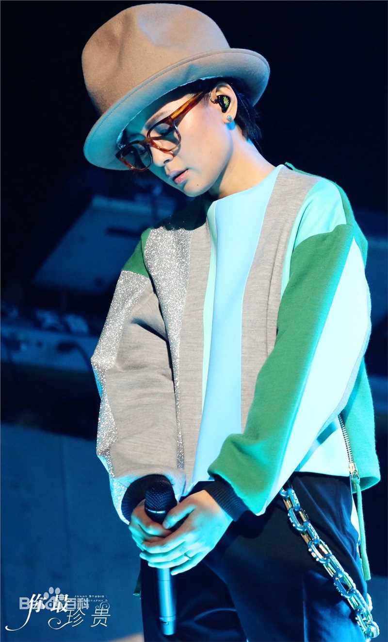 周笔畅(BiBi Zhou)“Unlock”巡回演唱会前后照片