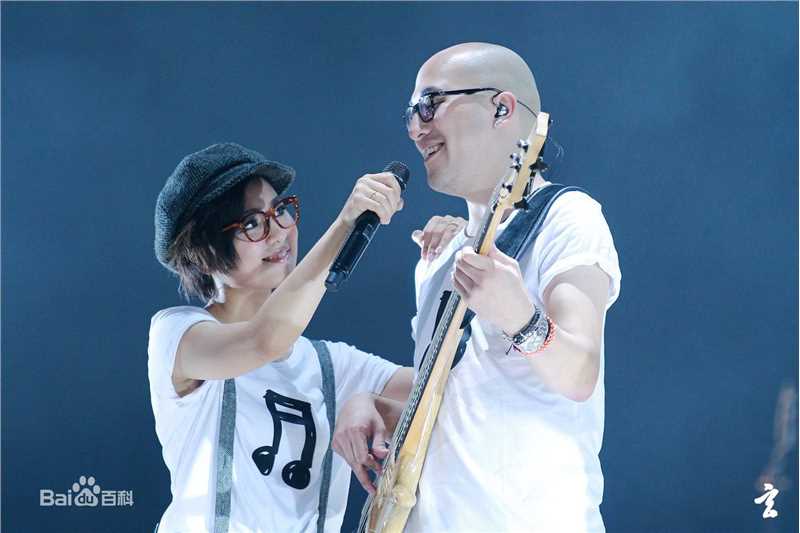 周笔畅(BiBi Zhou)“Unlock”巡回演唱会前后照片