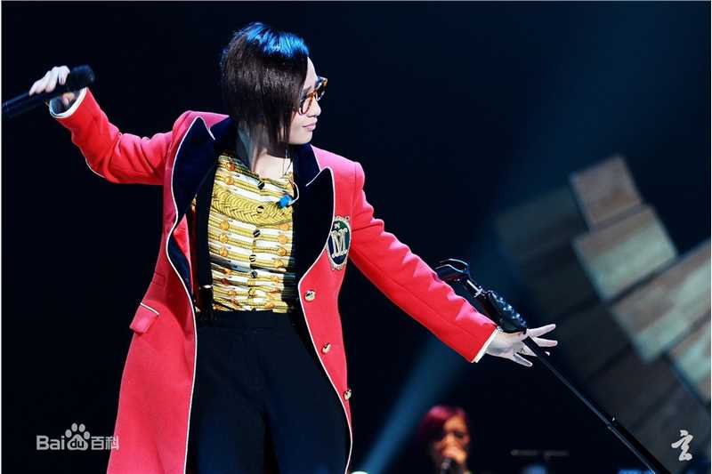 周笔畅(BiBi Zhou)“Unlock”巡回演唱会前后照片