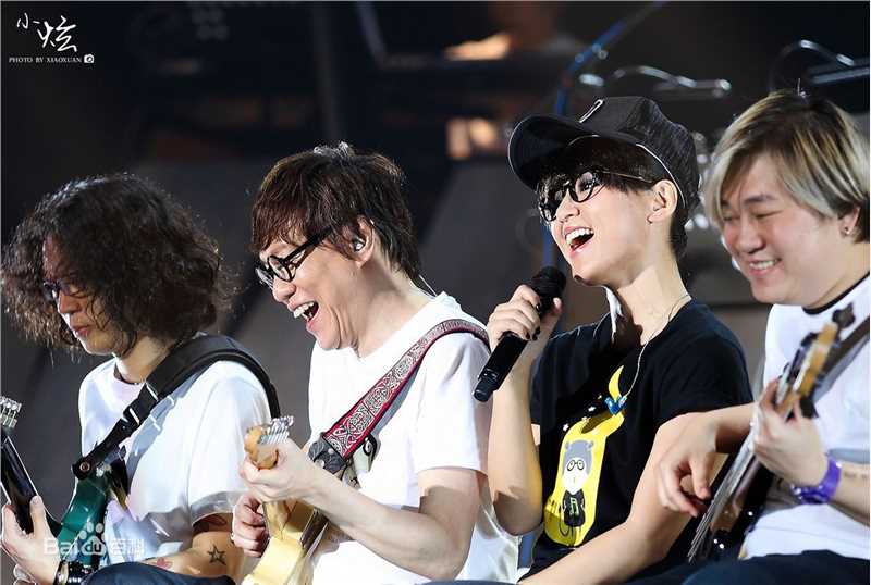 周笔畅(BiBi Zhou)“Unlock”巡回演唱会前后照片