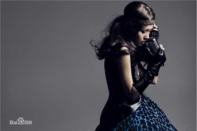 周笔畅(BiBi Zhou)2010-2011专辑宣传照前后照片