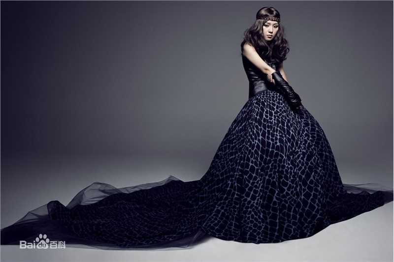 周笔畅(BiBi Zhou)2010-2011专辑宣传照前后照片