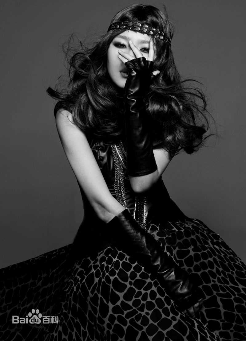 周笔畅(BiBi Zhou)2010-2011专辑宣传照前后照片