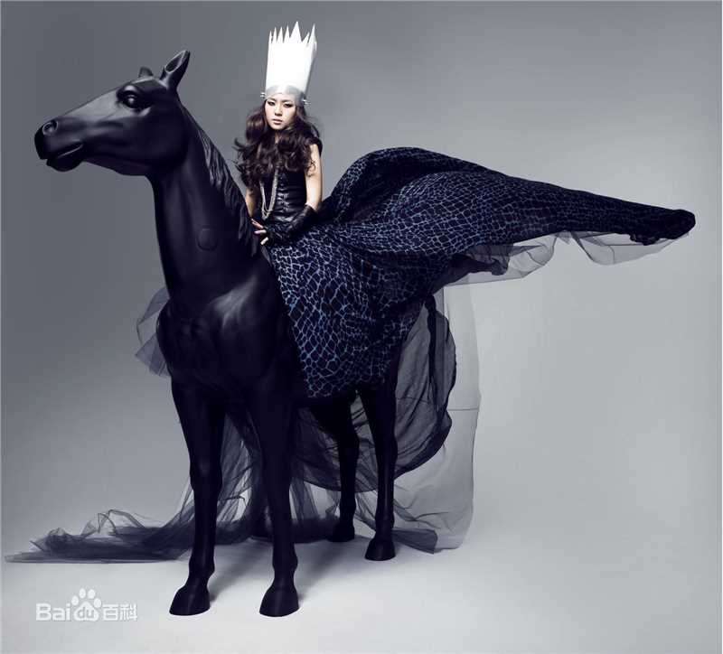 周笔畅(BiBi Zhou)2010-2011专辑宣传照前后照片