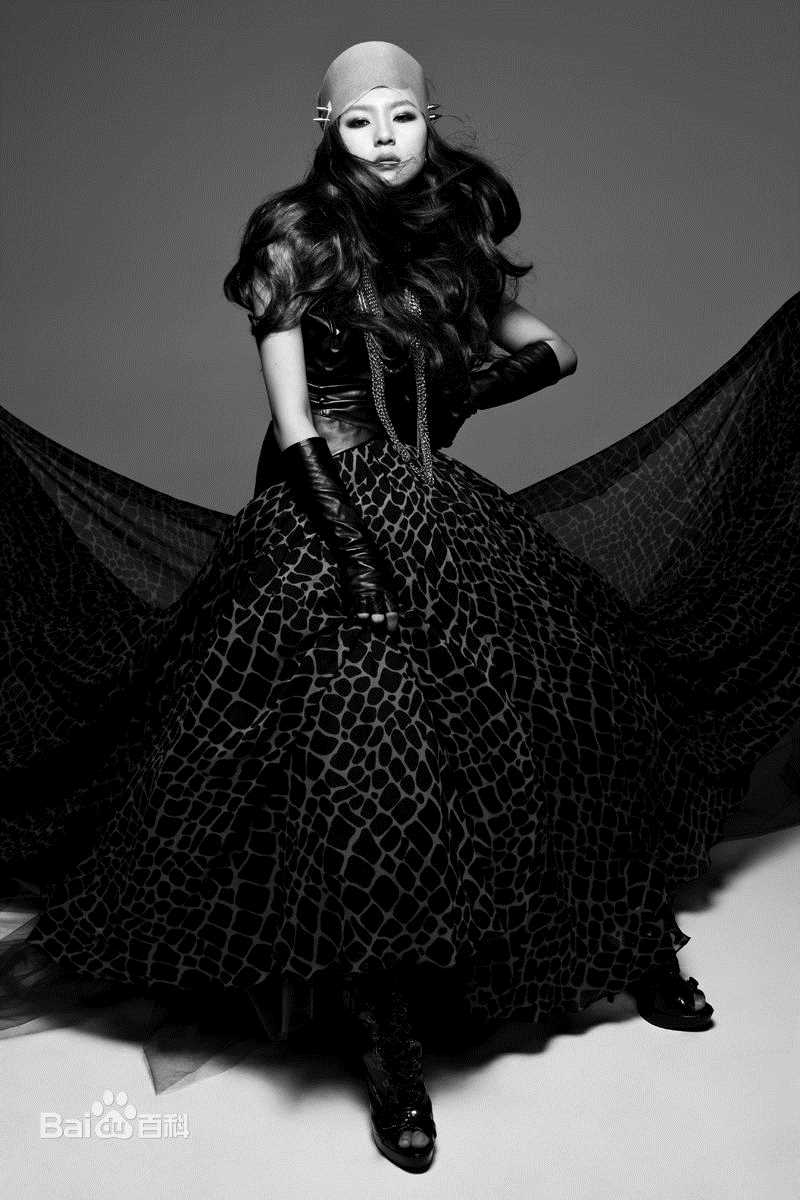 周笔畅(BiBi Zhou)2010-2011专辑宣传照前后照片