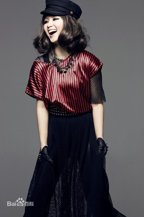 周笔畅(BiBi Zhou)2010-2011专辑宣传照前后照片