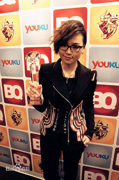 周笔畅(BiBi Zhou)颁奖礼获奖集锦生活照相册