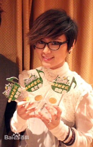 周笔畅(BiBi Zhou)颁奖礼获奖集锦生活照相册
