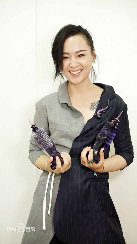 周笔畅(BiBi Zhou)颁奖礼获奖集锦生活照相册