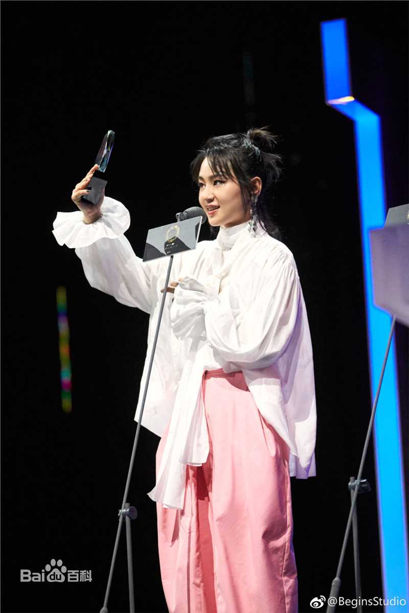 周笔畅(BiBi Zhou)颁奖礼获奖集锦生活照相册