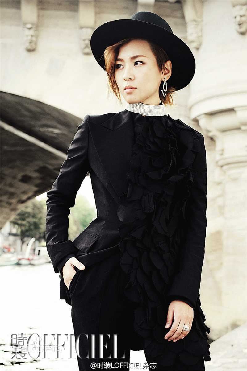 周笔畅(BiBi Zhou)最新各类时尚杂志与大片壁纸