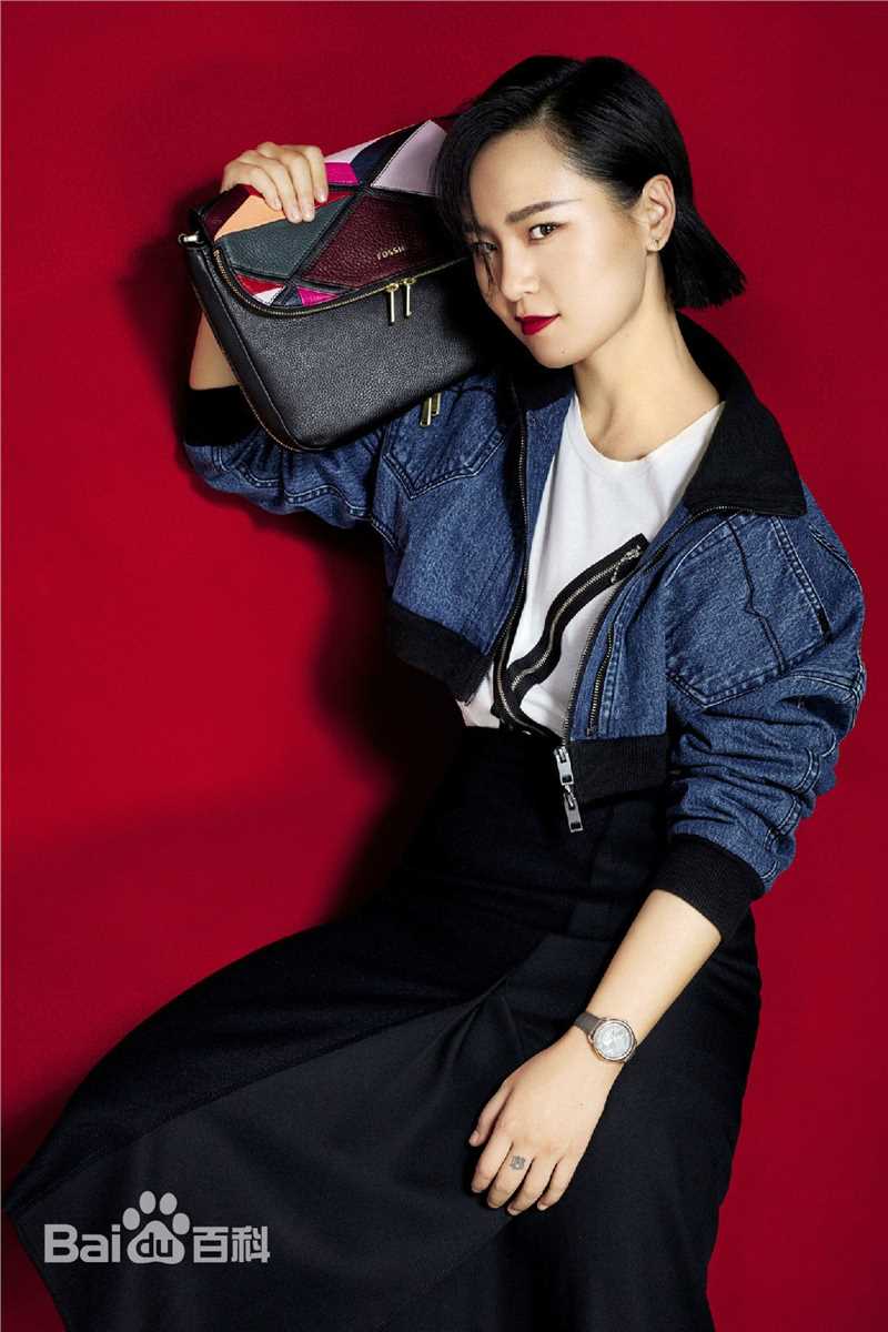 周笔畅(BiBi Zhou)最新各类时尚杂志与大片壁纸