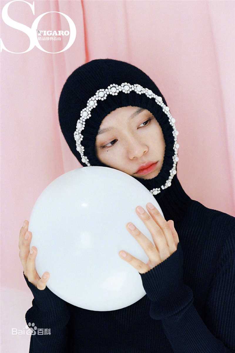 周笔畅(BiBi Zhou)最新各类时尚杂志与大片壁纸