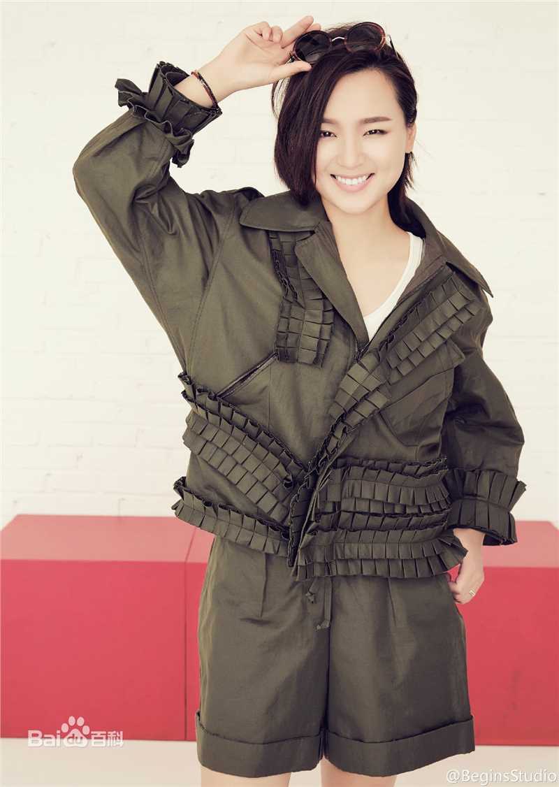 周笔畅(BiBi Zhou)最新各类时尚杂志与大片壁纸