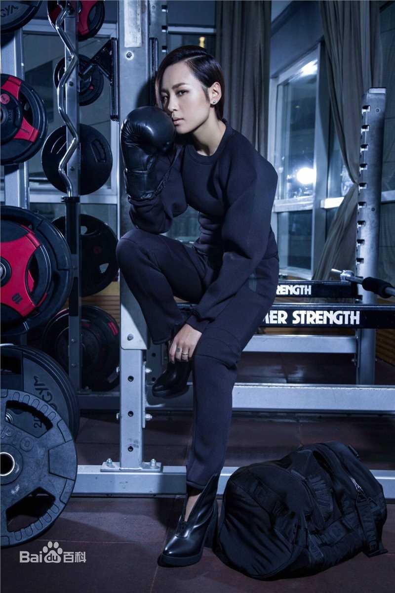 周笔畅(BiBi Zhou)最新各类时尚杂志与大片壁纸