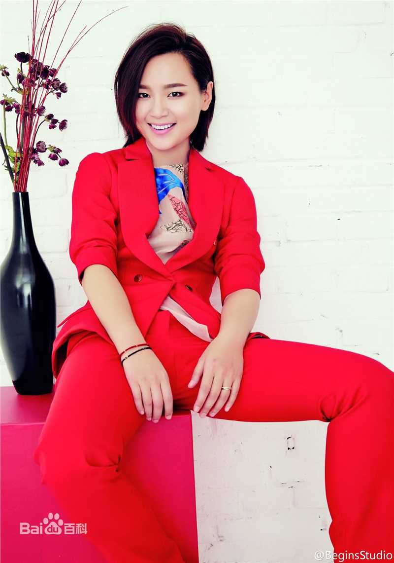 周笔畅(BiBi Zhou)最新各类时尚杂志与大片壁纸